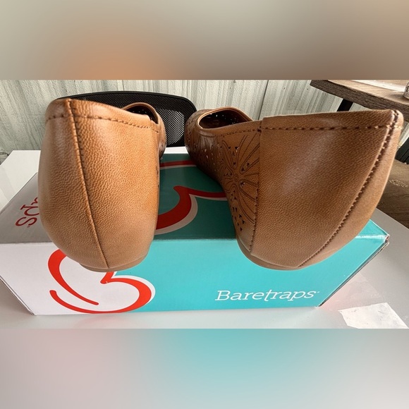 BareTraps Women's Brown Loafers - Picture 9 of 10